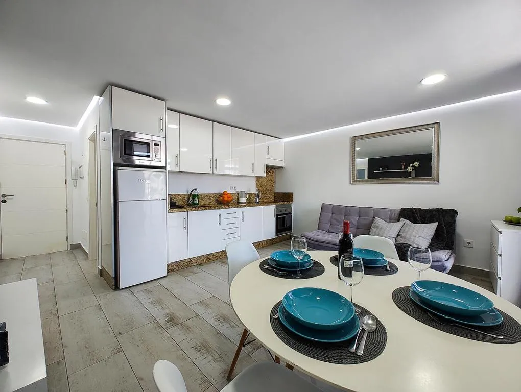 Image of Luxury Summerland Los Cristianos AC