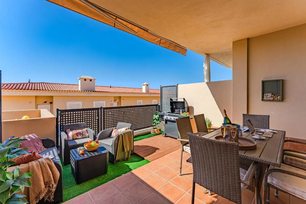 Image 6 of Luxury Vacation House Dakota