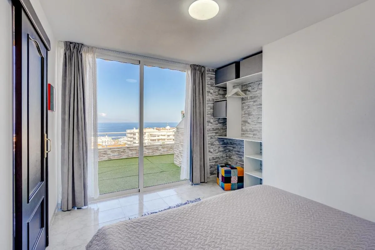 Image 1 of Luxury apartment with stunning ocean view