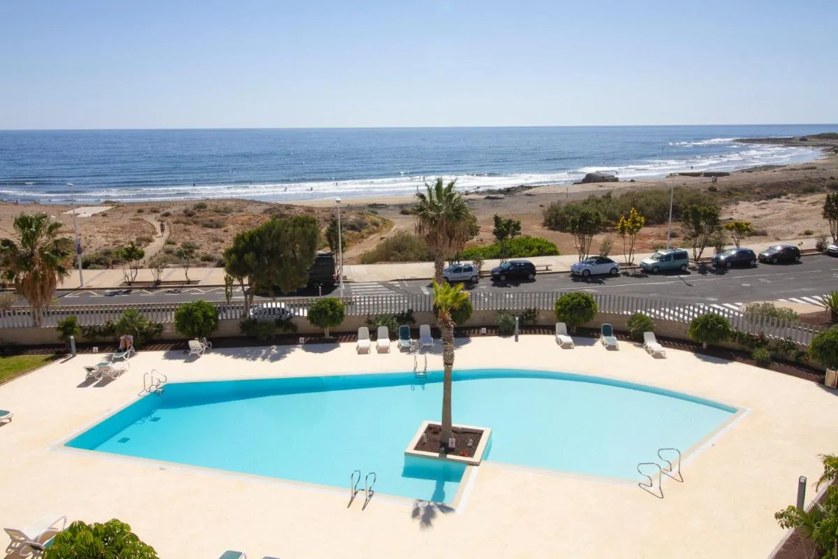 Image 1 of MEDANO4YOU Surfers Paradise Beachfront Home