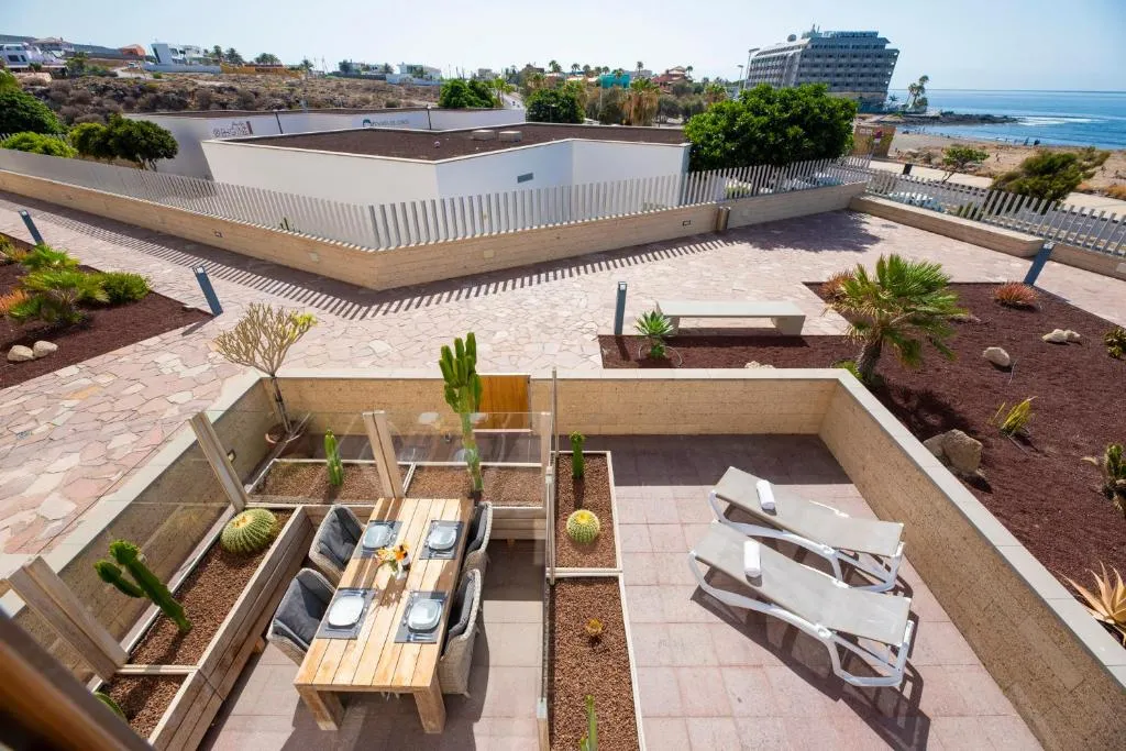 Image of MEDANO4YOU Surfers Paradise Beachfront Home