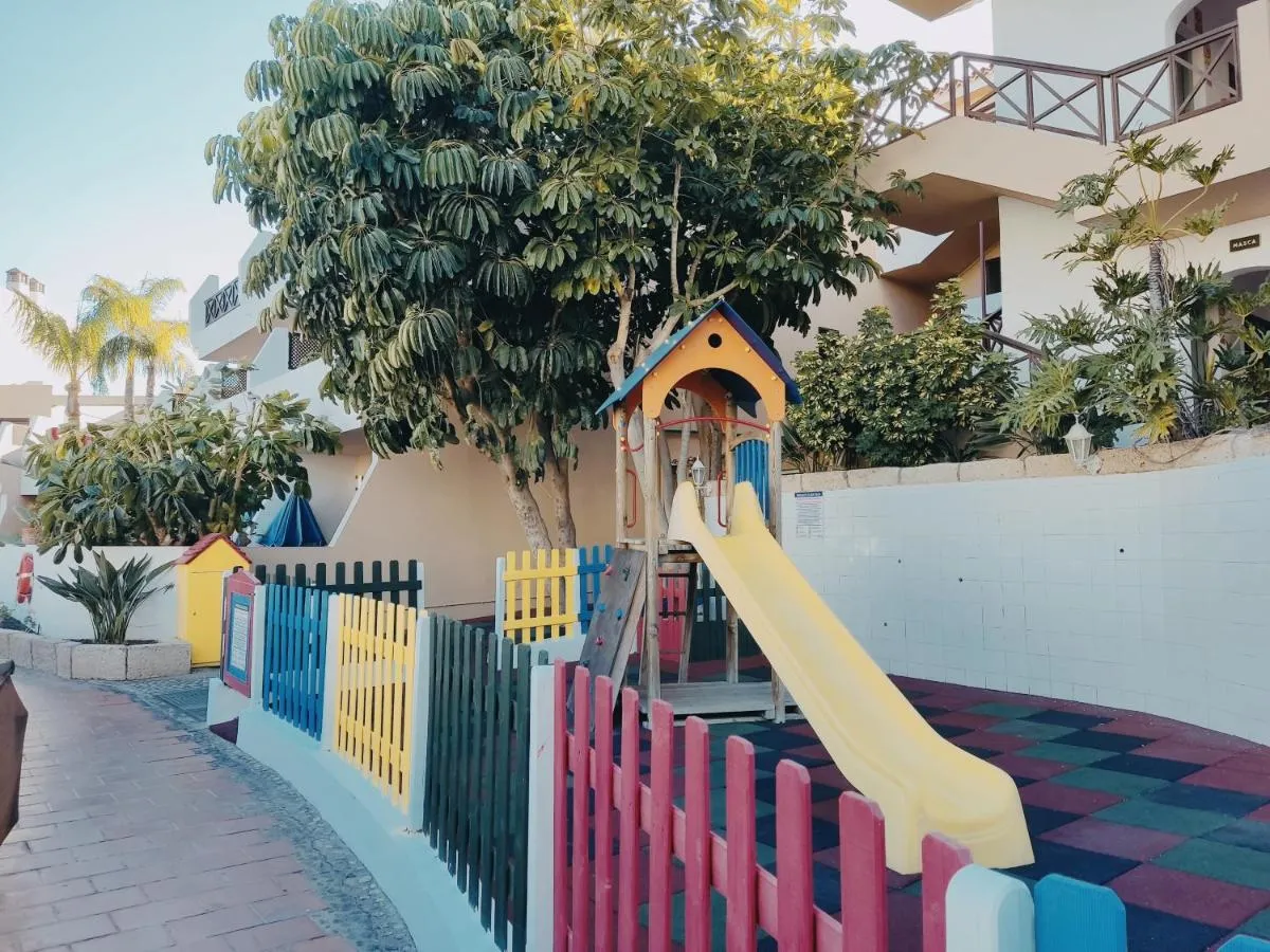 Image 5 of “MINI GOLF ESTUDIO” Terraza privada y piscina