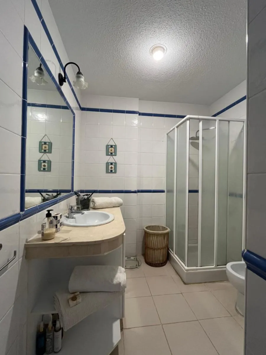 Image 2 of Mar&Relax