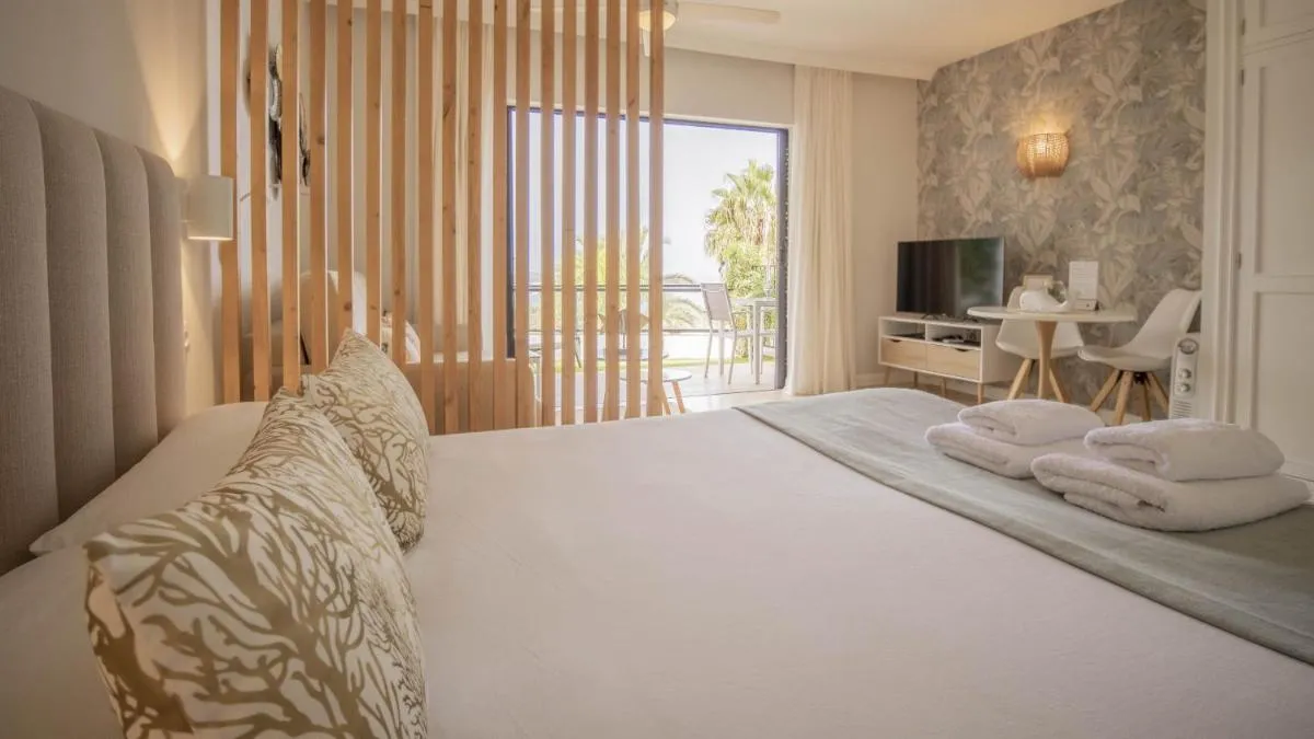 Image 1 of Maresía Village