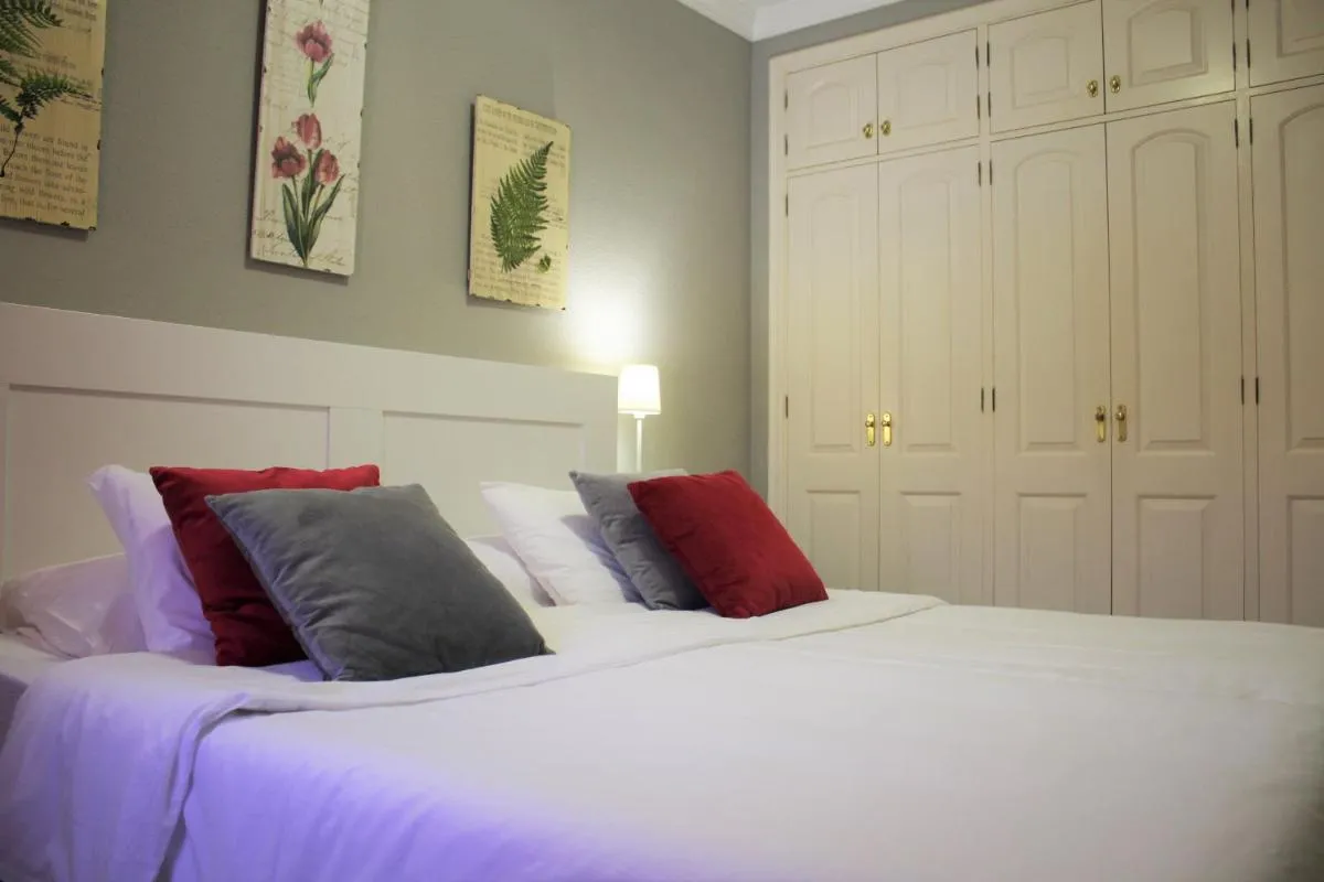 Image 6 of Mar y piscina en Costa del Silencio