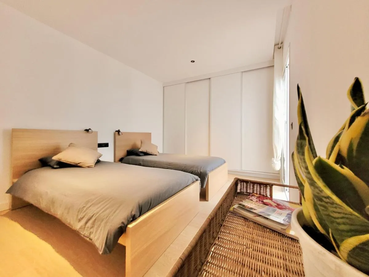 Image 4 of Meraki Home