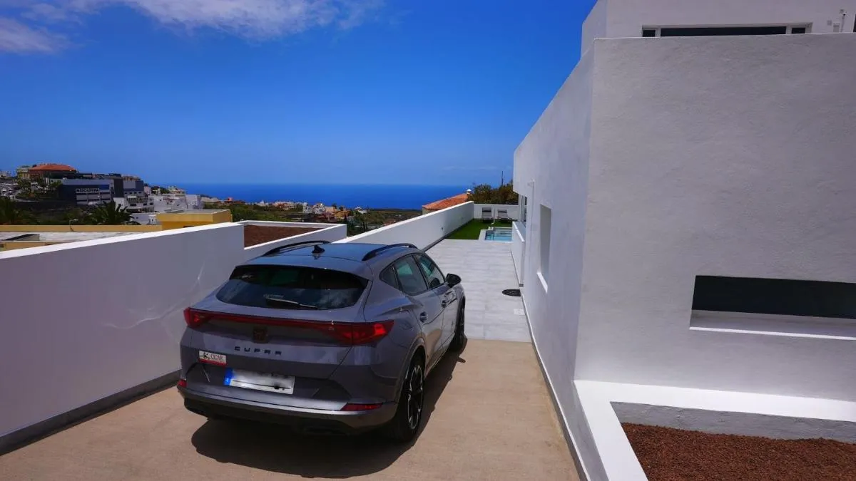 Image 4 of Mireya home