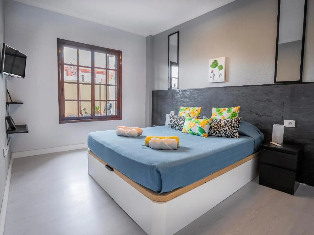 Image 1 of Modern 1BD Apt with a Patio and Pool, Balcon del Mar, B52