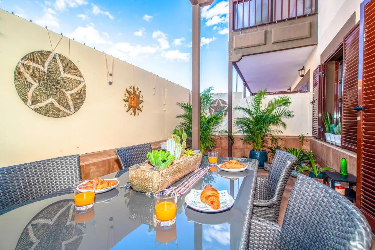 Image 4 of Modern 1BD Apt with a Patio and Pool, Balcon del Mar, B52
