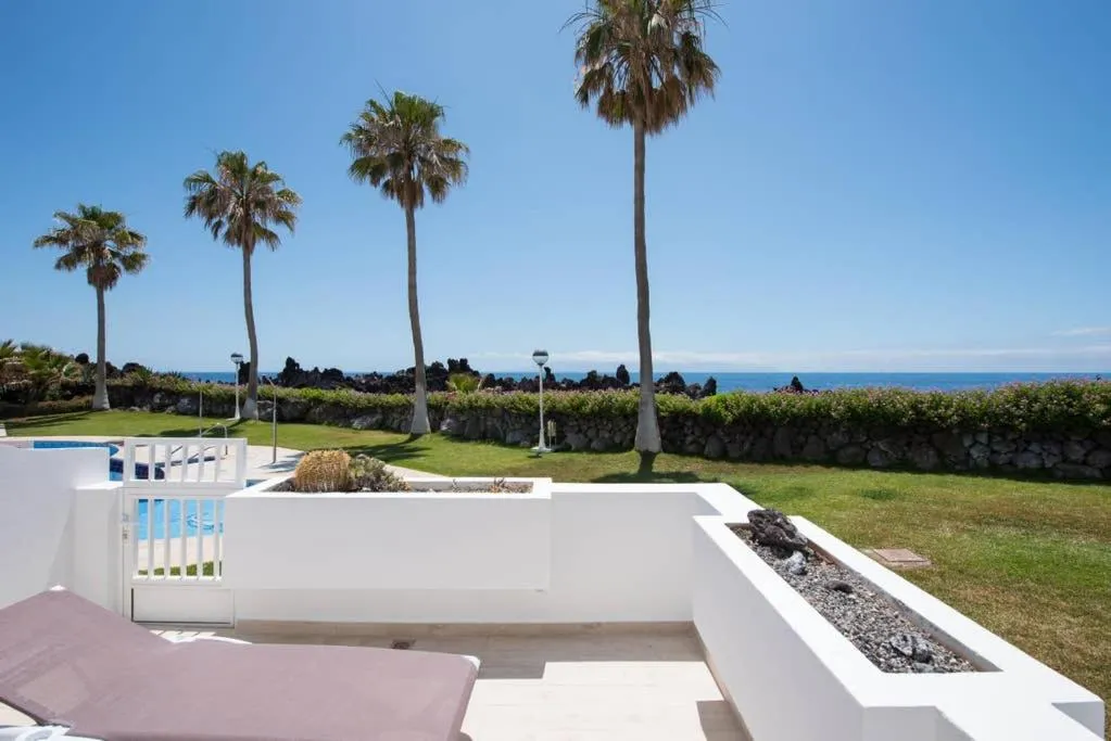 Image 6 of Modern, cozy and peaceful oceanfront oasis