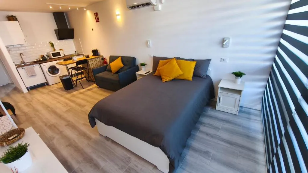 Image of Moderno estudio en Costa del silencio con terraza y piscina