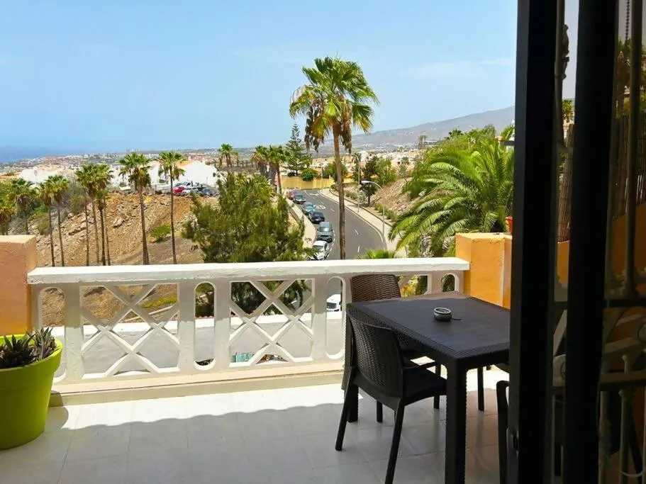 Image 5 of Monolocale vista spettacolare sulloceano OV401