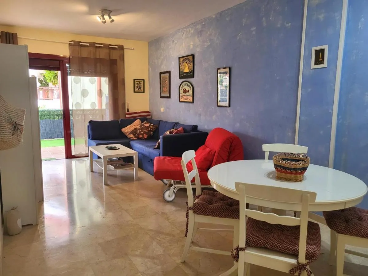 Image 4 of Oasis Palm Mar by HelloApartments