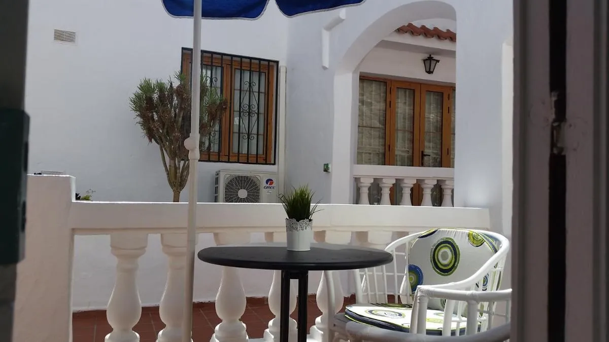 Image 5 of Ocean Dreams Suite Los Cristianos Hill heated pool