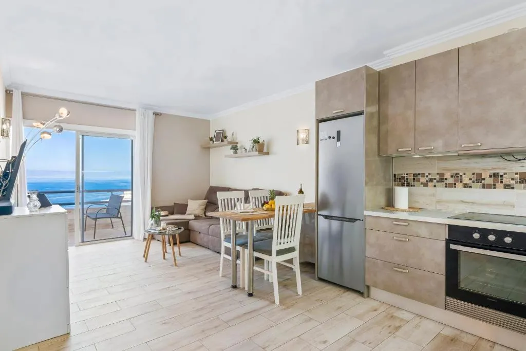 Image of Ocean Smart Home, Hi-End Services, Media Streaming