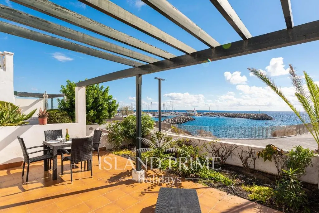 Image of Oceanfront Holiday with Stunning Views LBR650