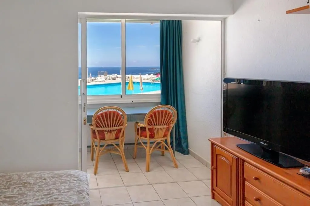 Image 6 of Ocean view studio