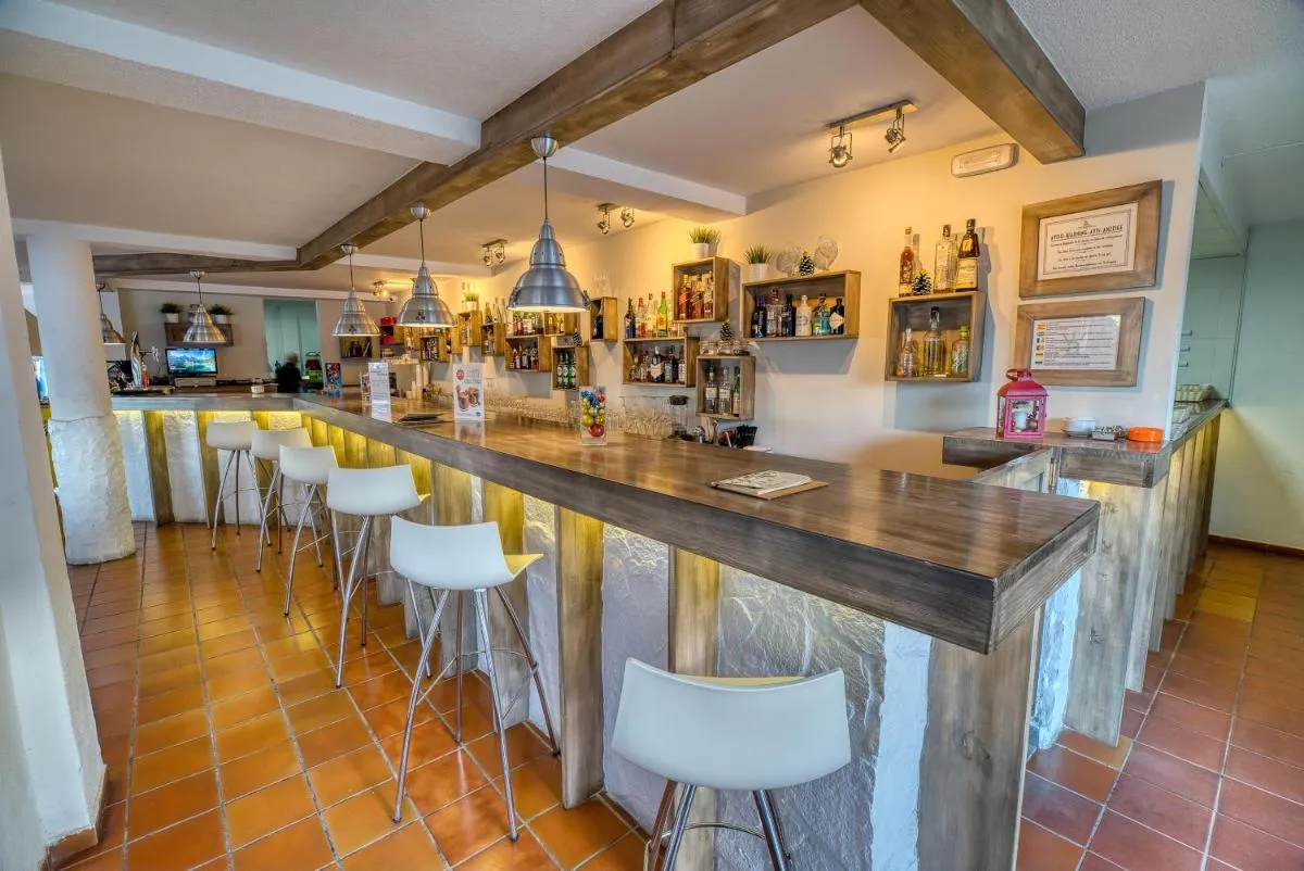 Image 4 of Ona el Marqués