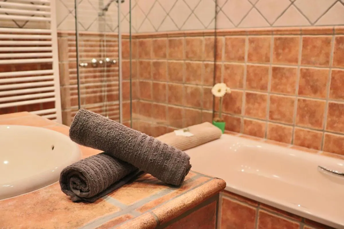 Image 2 of Panoramic Seaview Escape