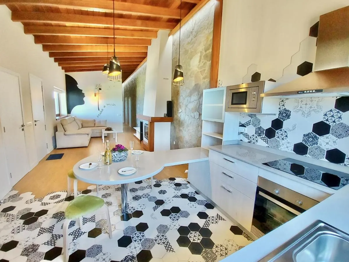 Image 4 of Papaya Paradise