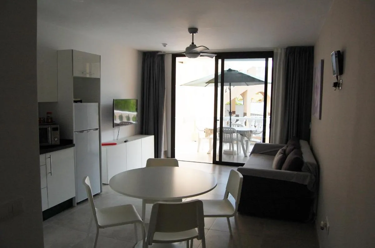 Image 4 of Paradise Court Las Americas WiFi Pool 25