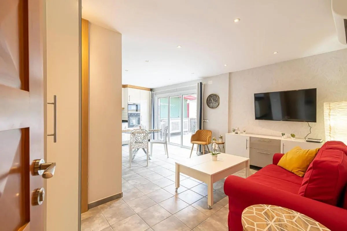 Image 4 of Penthouse Manureva by Pajarito Holidays