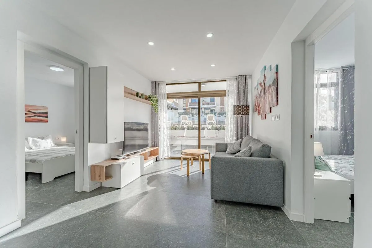 Image 1 of Piteras101 las americas