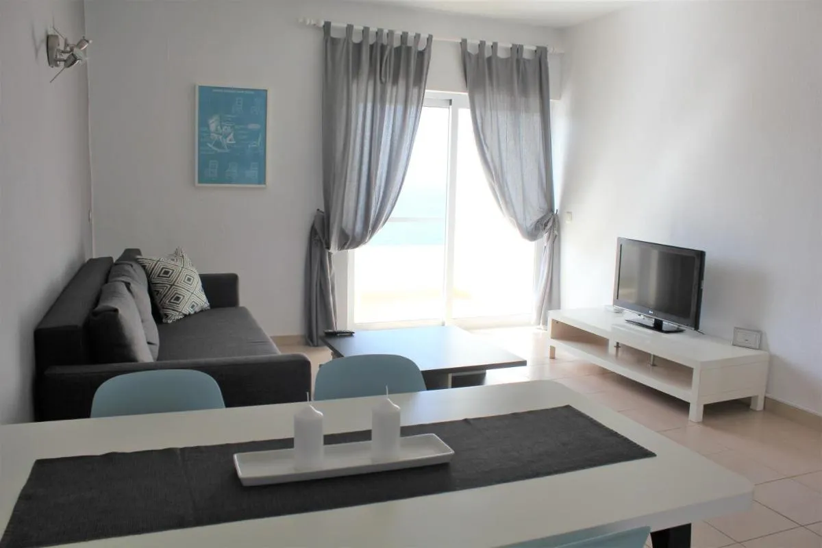 Image 2 of Preciosas vistas, playa 200m, WIFI