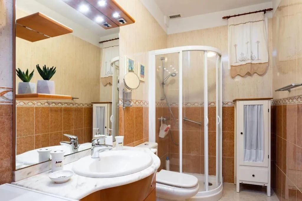 Image 2 of Precioso Apto. con vistas al mar y puesta de sol