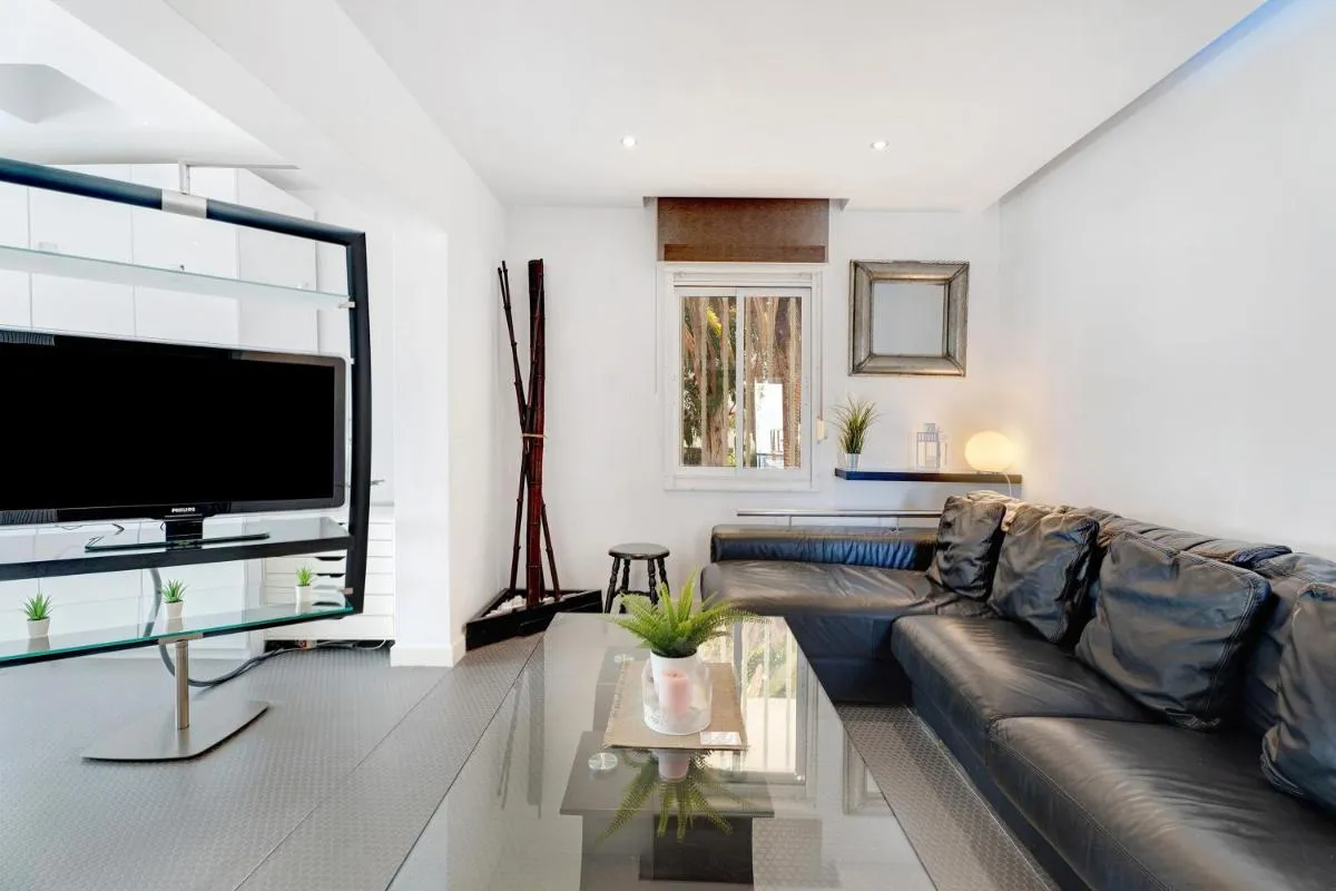 Image 5 of Precioso Loft cama king size