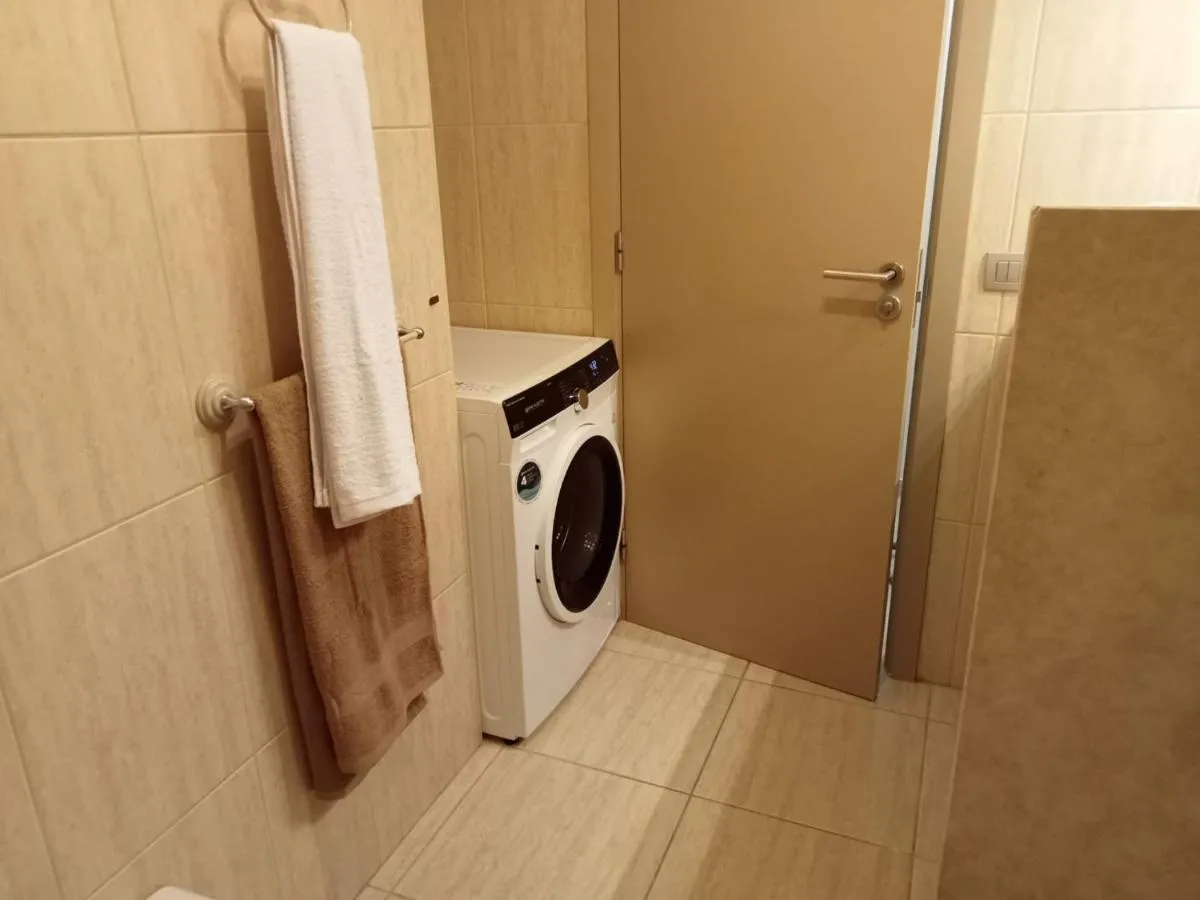 Image 2 of Puntillo I 302