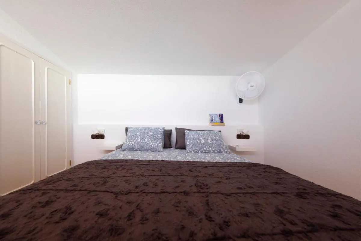 Image 1 of Radazul Marina Seafront 12