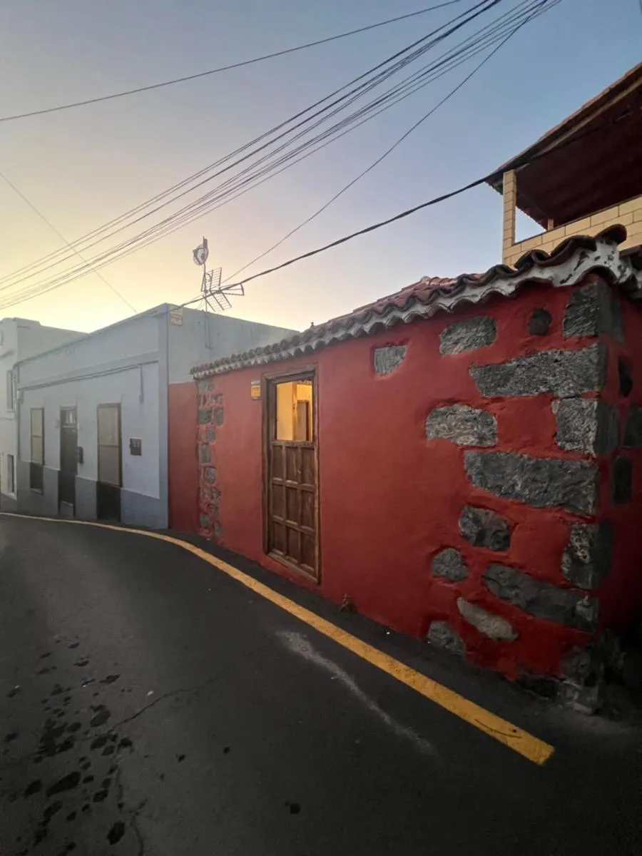 Image 1 of Red House