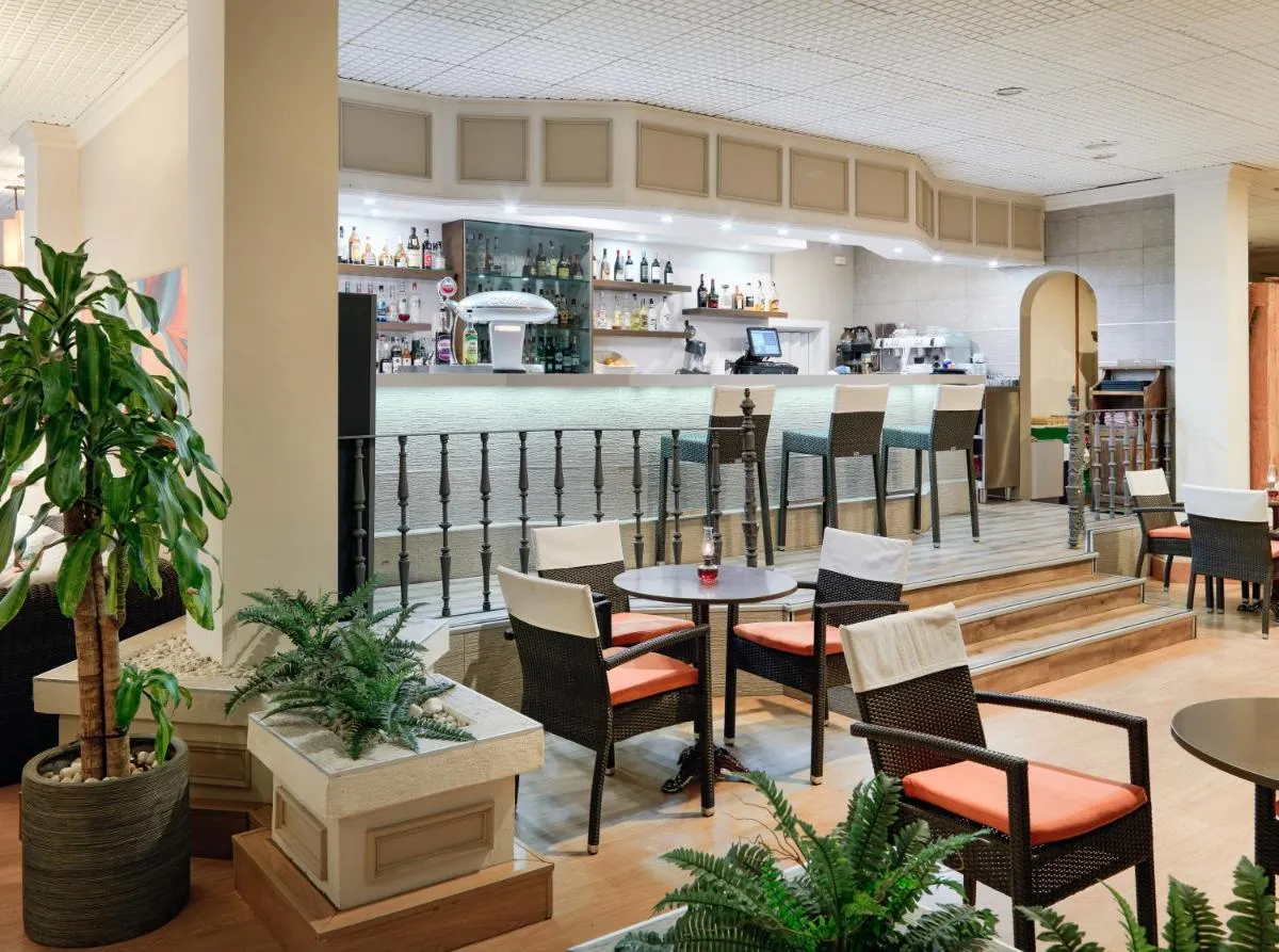 Image 4 of Regency Torviscas Apartments and Suites