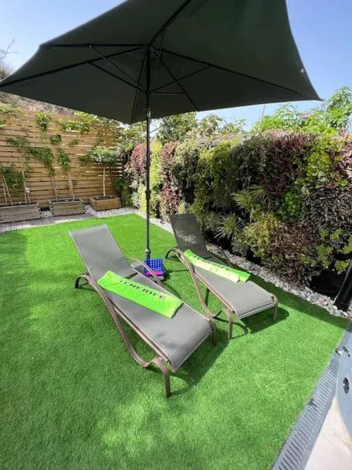 Image 4 of Relaxing Garden Los Cristianos con Jacuzzi y Barbacoa