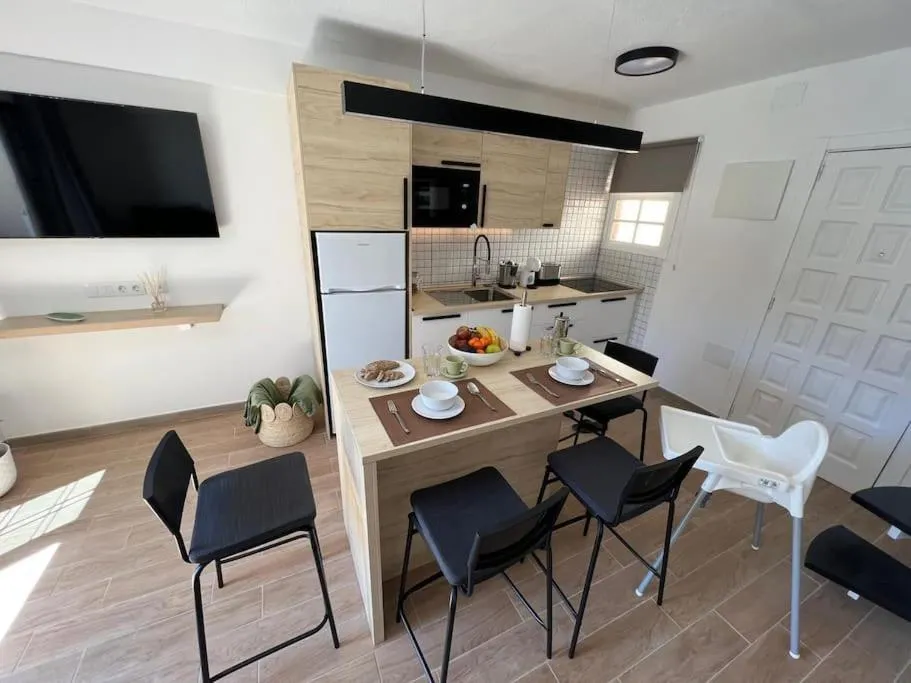 Image of Relaxing Garden Los Cristianos con Jacuzzi y Barbacoa