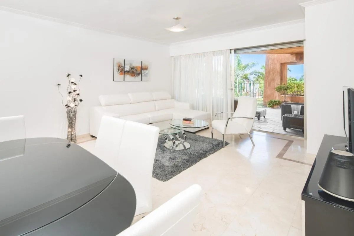 Image 5 of Romen 04 Bahia de Los Menceyes