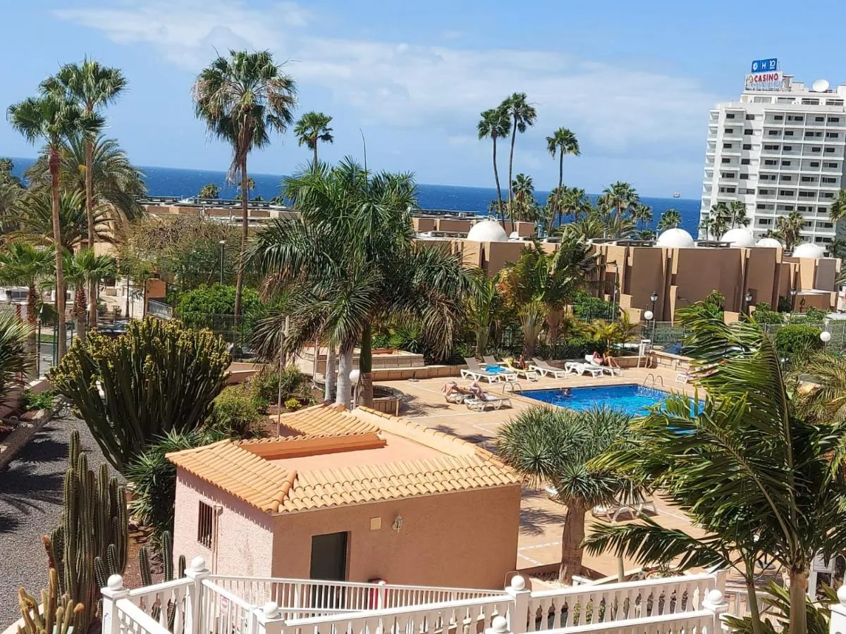 Image 2 of SUNSET APARTMENT Las Americas