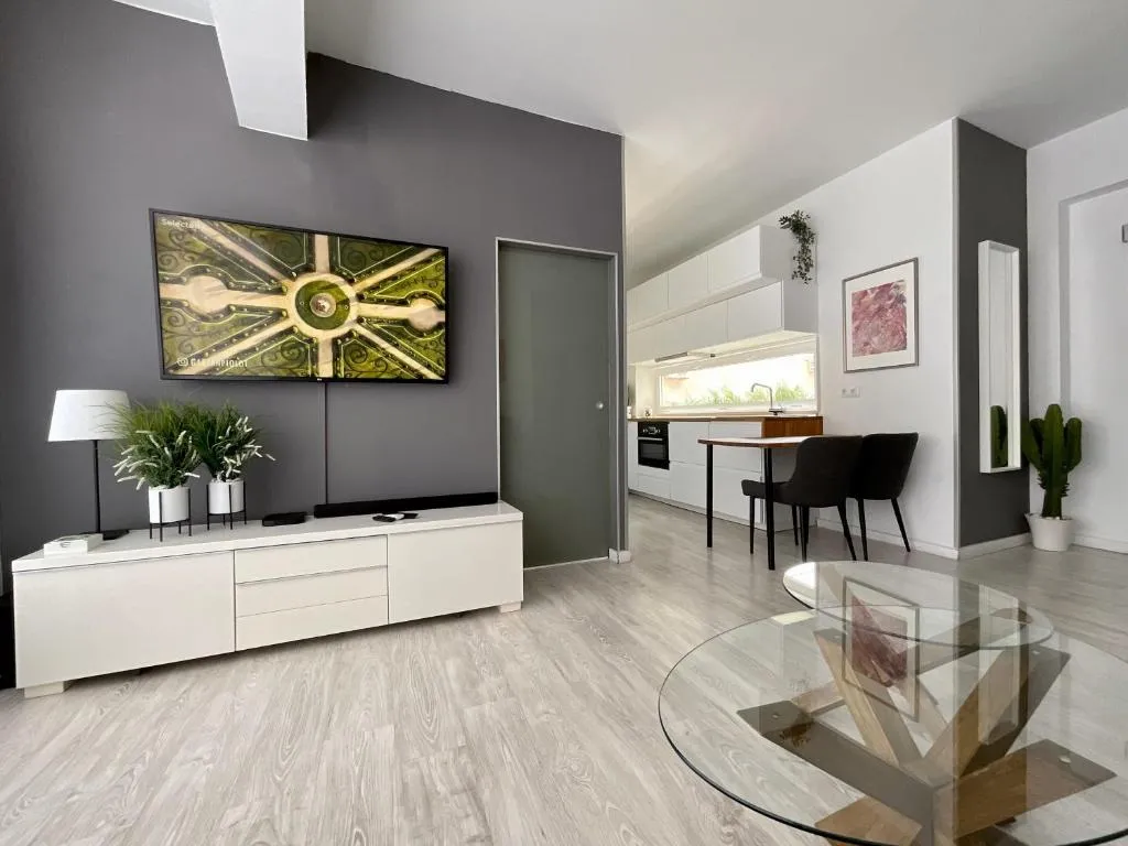 Image of Santa Cruz Luxury Low-Cost Apartment with Terrace & Views