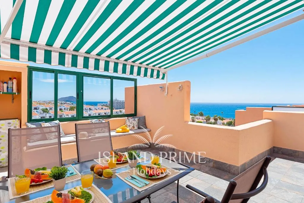 Image of Sea Views and Heated Pool in Golf del Sur TLP512