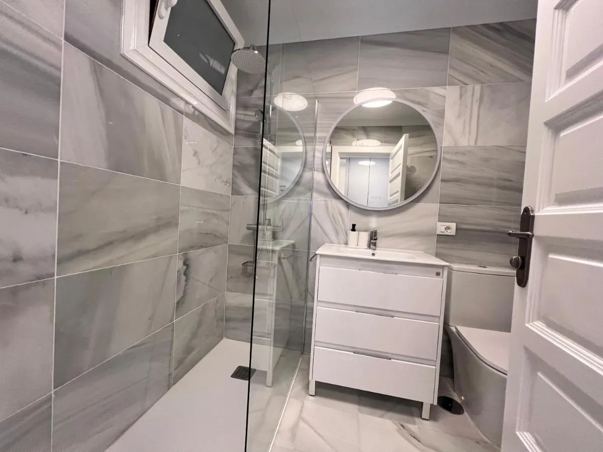 Image 2 of Seafront New Modern