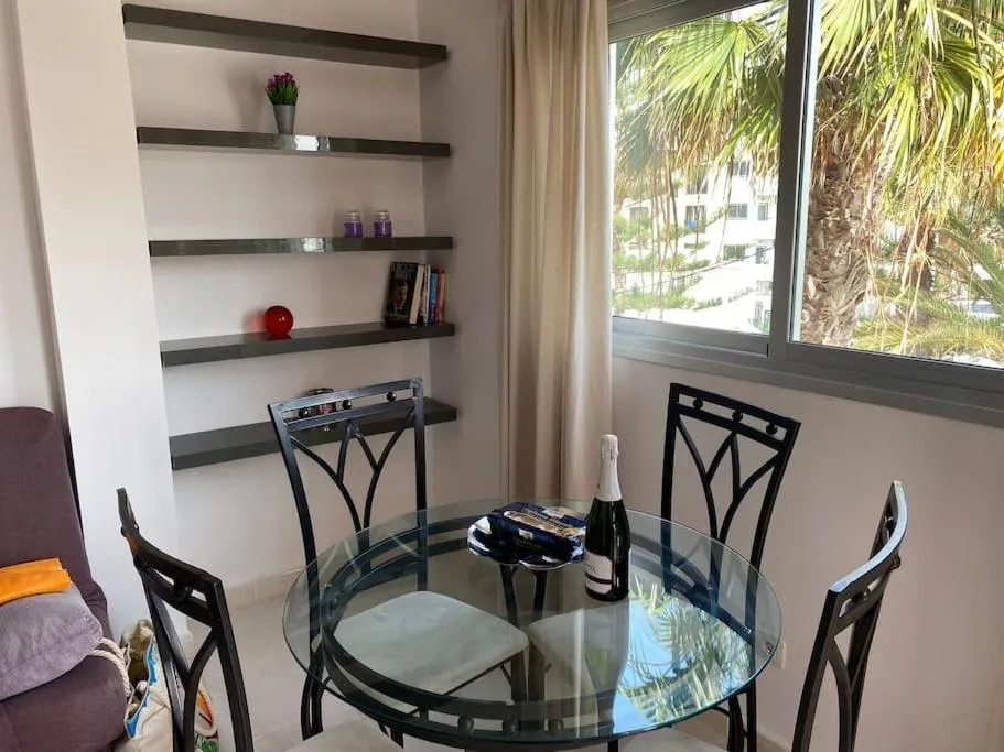 Image 5 of Seaside apartment with balcony