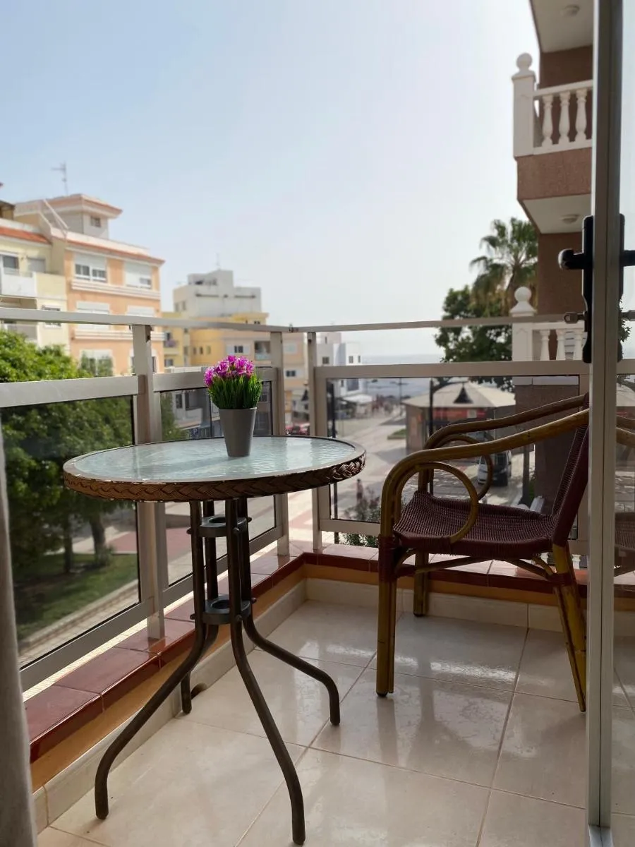 Image 4 of Seaside apartment with balcony