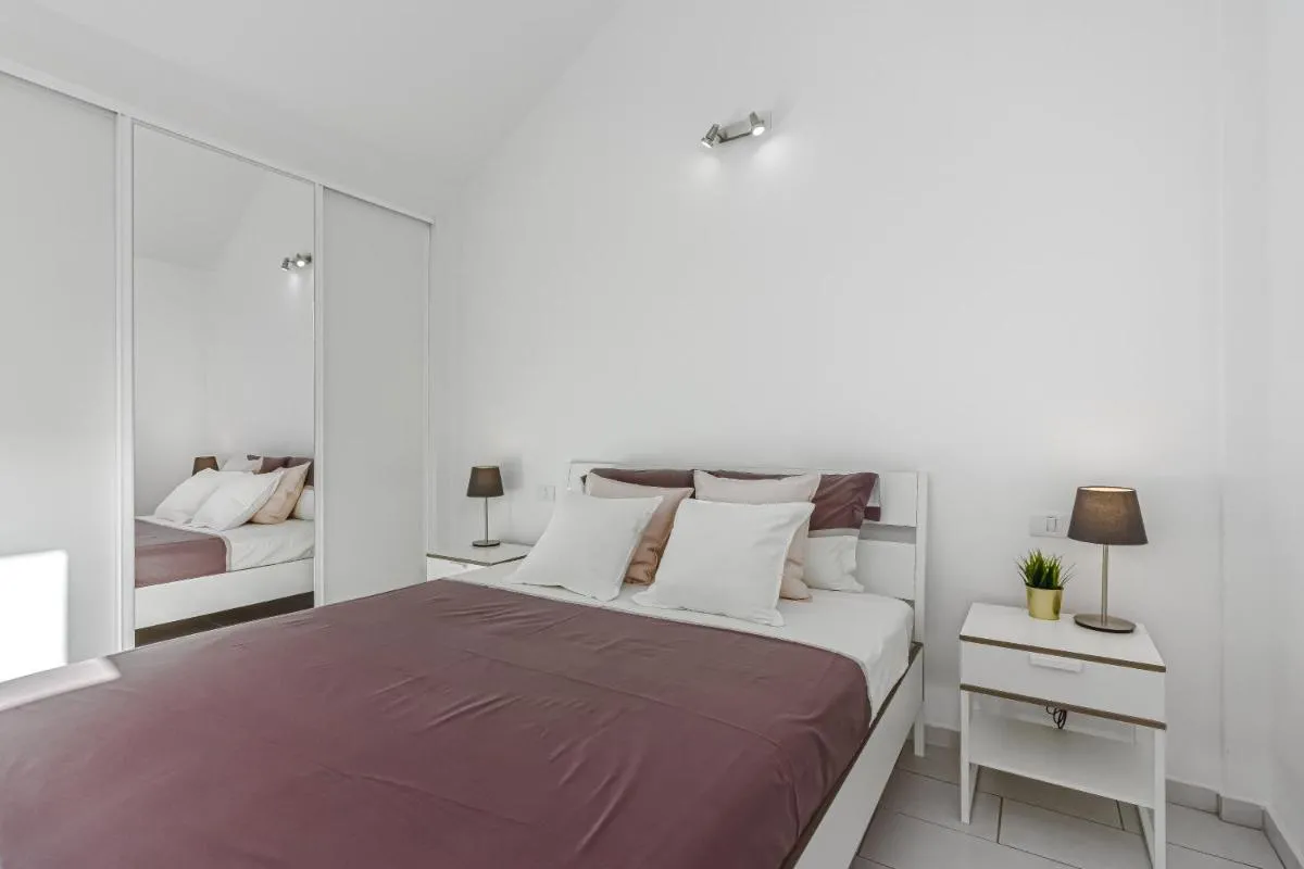 Image 1 of Sea view Los Cristianos Pool Modern Apartment