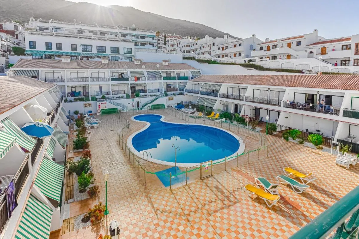 Image 3 of Sea view Los Cristianos Pool Modern Apartment