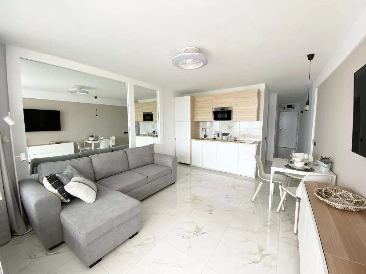 Image 2 of Sea view terrace in Las Americas