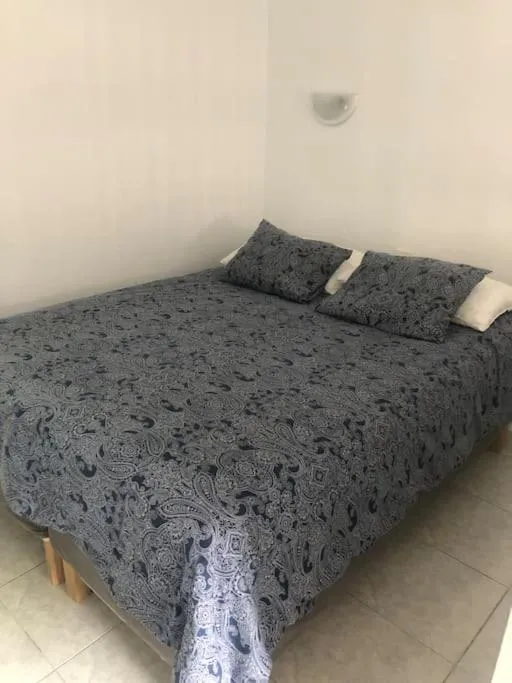 Image 3 of Seguro de Sol 205