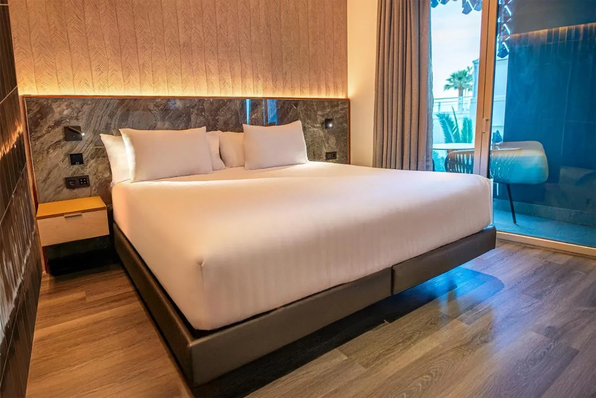 Image 3 of Silken Saaj Maar – Adults Only