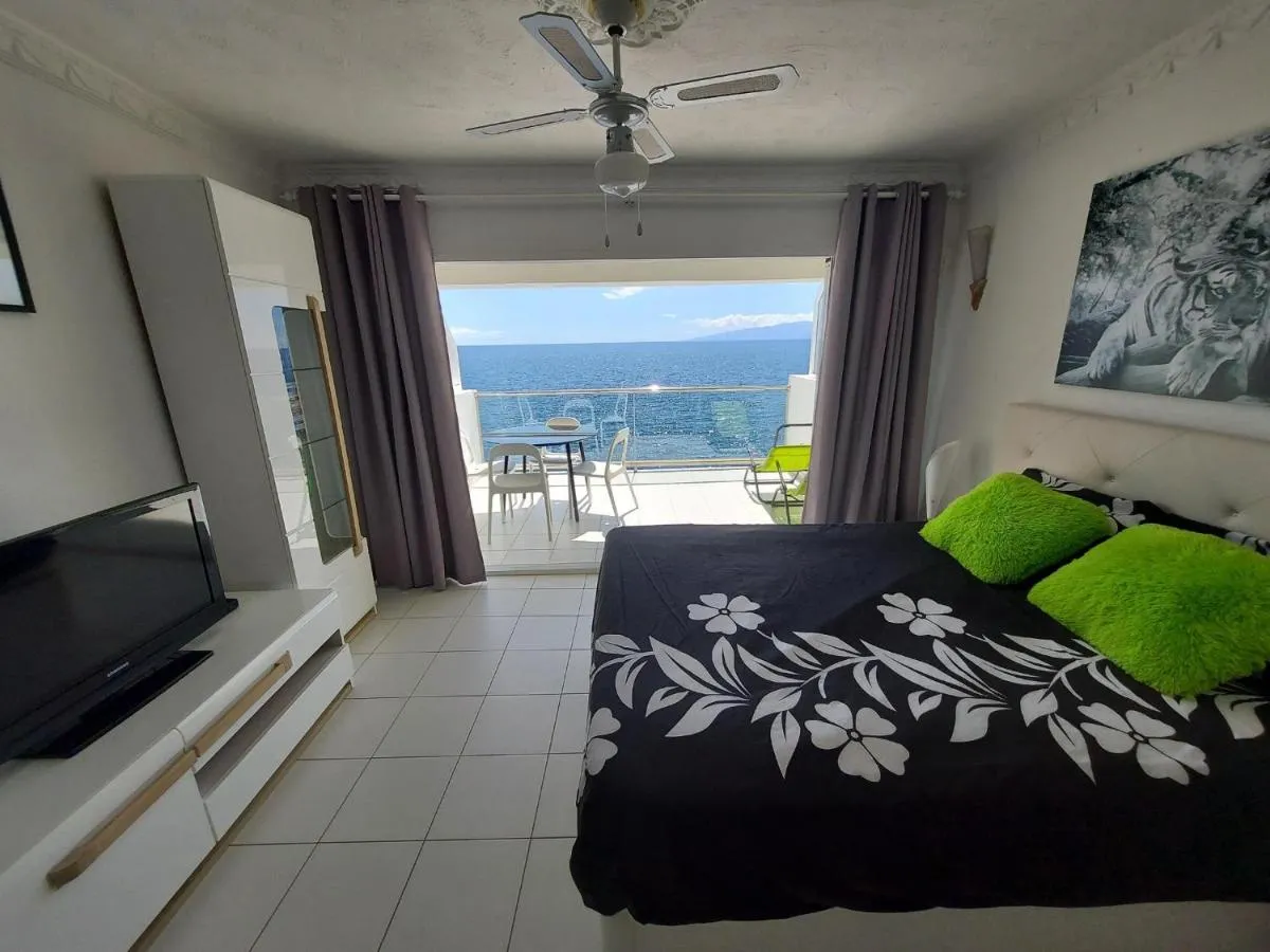 Image 1 of Slow boat experience