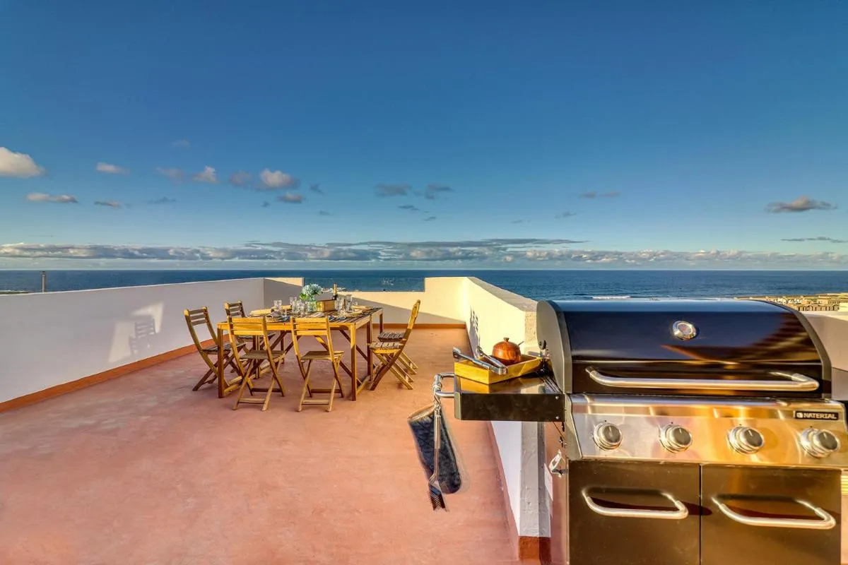 Image 1 of Spacious Home with Tropical Garden, BBQ, Near Seaside